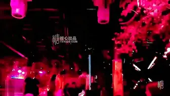 【AI人工智能】让女神下海不是梦之【范冰水】极品女神范空姐的特别服务，爆裂黑丝制服空姐，高清720P版