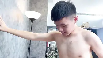 【极品无码】 亲子丼！【上篇】爸妈做爱被两个儿子发现，爸爸顺便教性教育，顶级色影【Ed Mosaic】无码性爱影片60分钟，高清原版