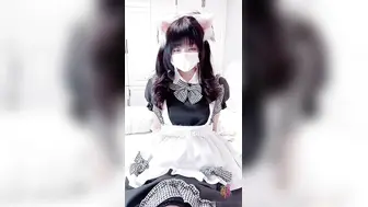 超萌极品可爱网红美少女【小晗喵】猫耳女仆让我来品尝主人的肉棒吧~ 幻想主人肉棒入侵，AV棒蹂躏嫩穴