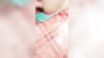 中年夫妻的日常性爱，直接了当屌可不小快速打桩销魂口活无套操到喷水