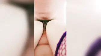 大奶小少妇不知道怎么了伤心哭了来一炮开心下，中年夫妇真会玩花样真多