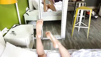 【欧美】极品网红大波嫩妹女神伊娃，剧情演绎一边和男朋友通电话一边和别的男人偸情，啪啪画面很有撸点-偷情诱惑