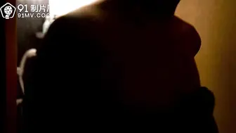 【果冻传媒】白皙女神-宇佐爱花【人妻肉便器】新婚人妻爱上小偷肉棒，高清720P原版首发【91CM-228】