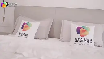 【果冻传媒】白皙长腿-董欣【劳模理疗师-下】性幻想是美女上司，黑丝骑乘位爆射淫穴，高清720P原版首发【GDCM-009】
