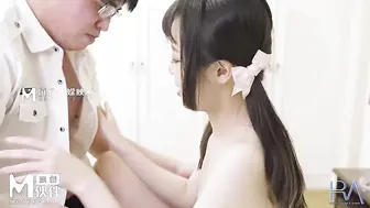 【皇家华人】AV剧情新作-尤莉【為了和初戀女友做愛】高清720P原版首发【HJ-093】