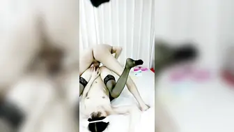 活超棒的小少妇让大哥体验什么叫【SPA精致服务-中篇】全套莞式服务超棒享受，高难度体位草穴，空中加油开飞机精彩刺激