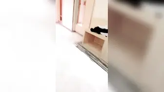 骚货酒店里露脸啪啪全过程【上篇】被插的不过瘾，边插边大黑牛自慰