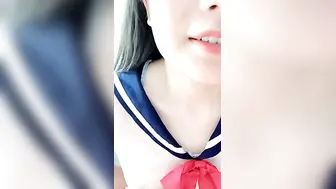 顶级颜值超卡哇伊萌妹下海大尺度秀【上篇】性感情趣透视装，肉感身材美乳，翘起大屁股扣穴，浴室湿身诱惑假屌抽插