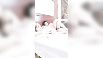 三兄弟互换老婆【中篇】玩得是真开放刺激！一个个婊子们爽得乐开了花！