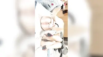 【初恋的香味】萝莉御姐极品身材，蜂腰翘臀，玉体特写，鲍鱼粉嫩让人流口水，香艳佳作