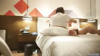 小萝莉娇俏可人，粉嘟嘟惹人爱，换上JK网袜，诱惑勾人太刺激.