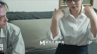 麻豆合作 THY0001 OL与客户初次商谈被下药浅规则