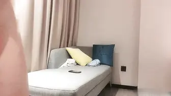 包臀裙妹子，蹲着口交舔弄上位骑乘抽插猛操