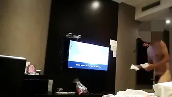 史上最强的打桩机！全程高能，女的还说心疼男人的腰，想每天都要 甚至让女人不禁心疼起他的腰，想着要每天这样来征服他，而他，却欲罢不能
