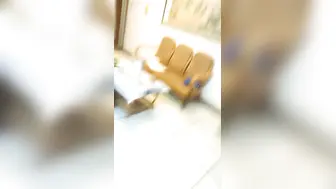 好兄弟夫妻来家里玩换妻游戏，两个媳妇换着操