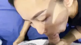 推特网红露脸反差母狗Kimi与炮友不雅自拍【万人求购】