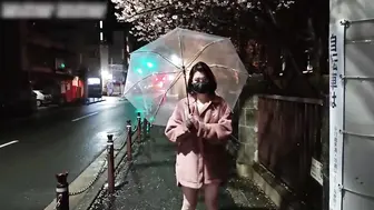 成人影院 房东的玩物2：樱花下的露出任务