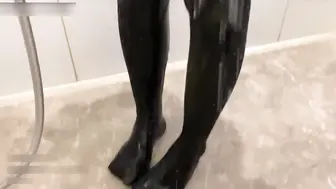 眼镜娘学妹戴眼镜的是不是都比较反差？酒店奇遇，约到房间开始无套内射，不断高潮