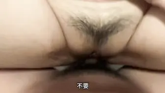 睡醒发现爸爸不在家，色性大发蹂躏性感睡衣的母亲