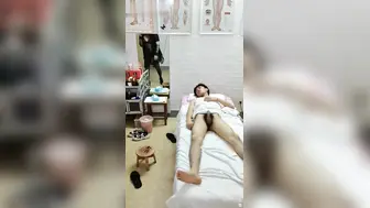 大家喜欢这种熟女吗？逼虽老服务却到位，所有服务来一遍口交内射通通来