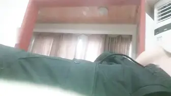 【国产】夫妻在家自拍，帮老婆按摩放松下，抽插鲍鱼的前戏