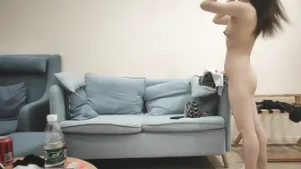 极品甜美短裙小少妇身材前凸后翘操起来翘臀好骚