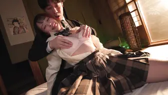 IPZZ-874 [中文字幕]通勤路上与制服美少女擦肩而过，一时兴起出手尝试后…她竟沉迷于我的技巧，开始毫无保留地展现娇媚，主动请求被痴汉骚扰， 堀北桃爱