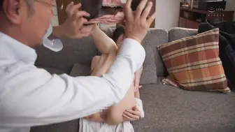 JUQ-643 [中文字幕] 新垣のどか - 一脫就衝擊！超級細腰人妻！專屬第2彈！初次演劇情＆中出解禁！處理投訴抱怨NTR 性騷擾部長與太太的【觀看注意】被睡走故事