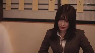 JUQ-573 [中文字幕] 清巳れの - 客戶是傲慢社長，不斷被他中出的出差業務。專屬美女，絕品女人的套裝『美』―。