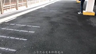 STARS-971 [中文字幕] 夏目響 - 無法出聲的電車裡集團痴漢 陰險揉乳 被用玩具欺負開發高潮 對性生疏的樸素女大學生「雖然感到討厭身體卻覺得好舒服…」23 歲 夏目 假名