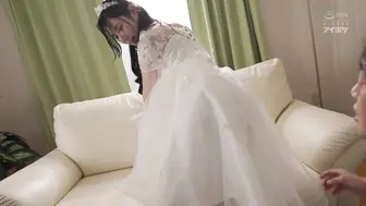 IPZZ-203 [中文字幕] 朝日りお - 愛上人氣泡泡浴女郎的爛客人「絕對不會放她走直到愛上我」軟禁強姦 黏著幻想男人的軟禁性愛